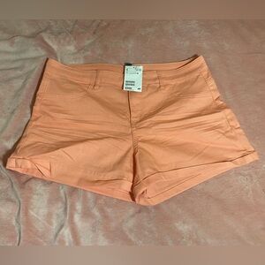 NWT🎉 H&M Women's Peach Shorts Size 12
